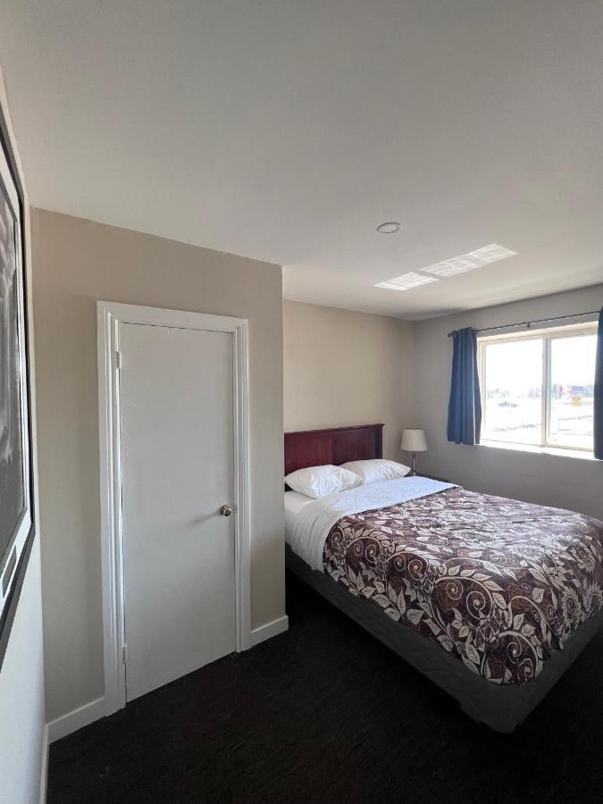 Hwy 17 Hotel واوا المظهر الخارجي الصورة